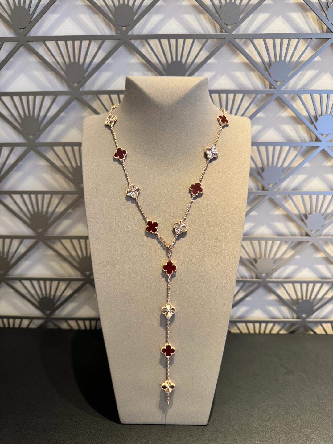[Clover]CLOVER 20 MOTIFS LASER CARNELIAN NECKLACE