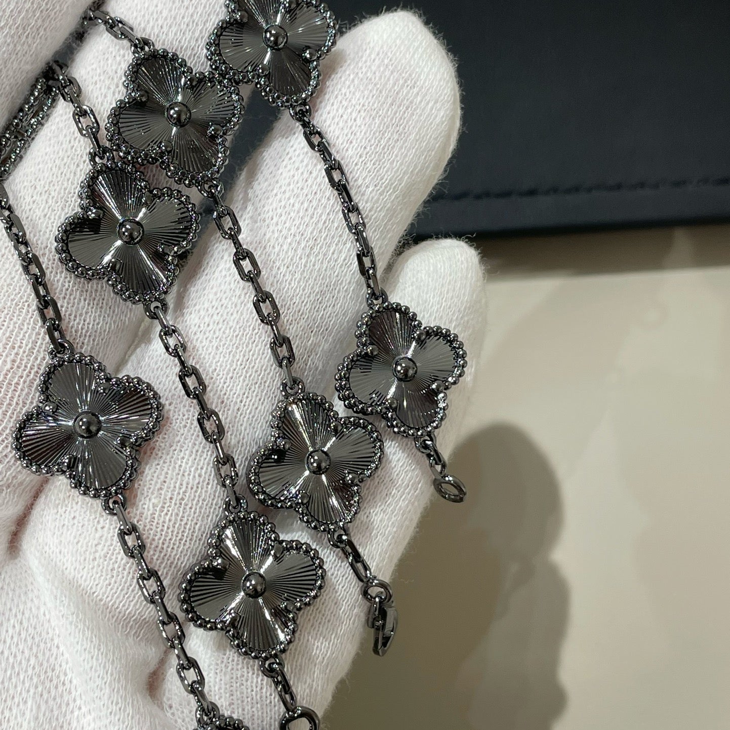 [Clover]CLOVER 5 MOTIF BLACK BRACELET