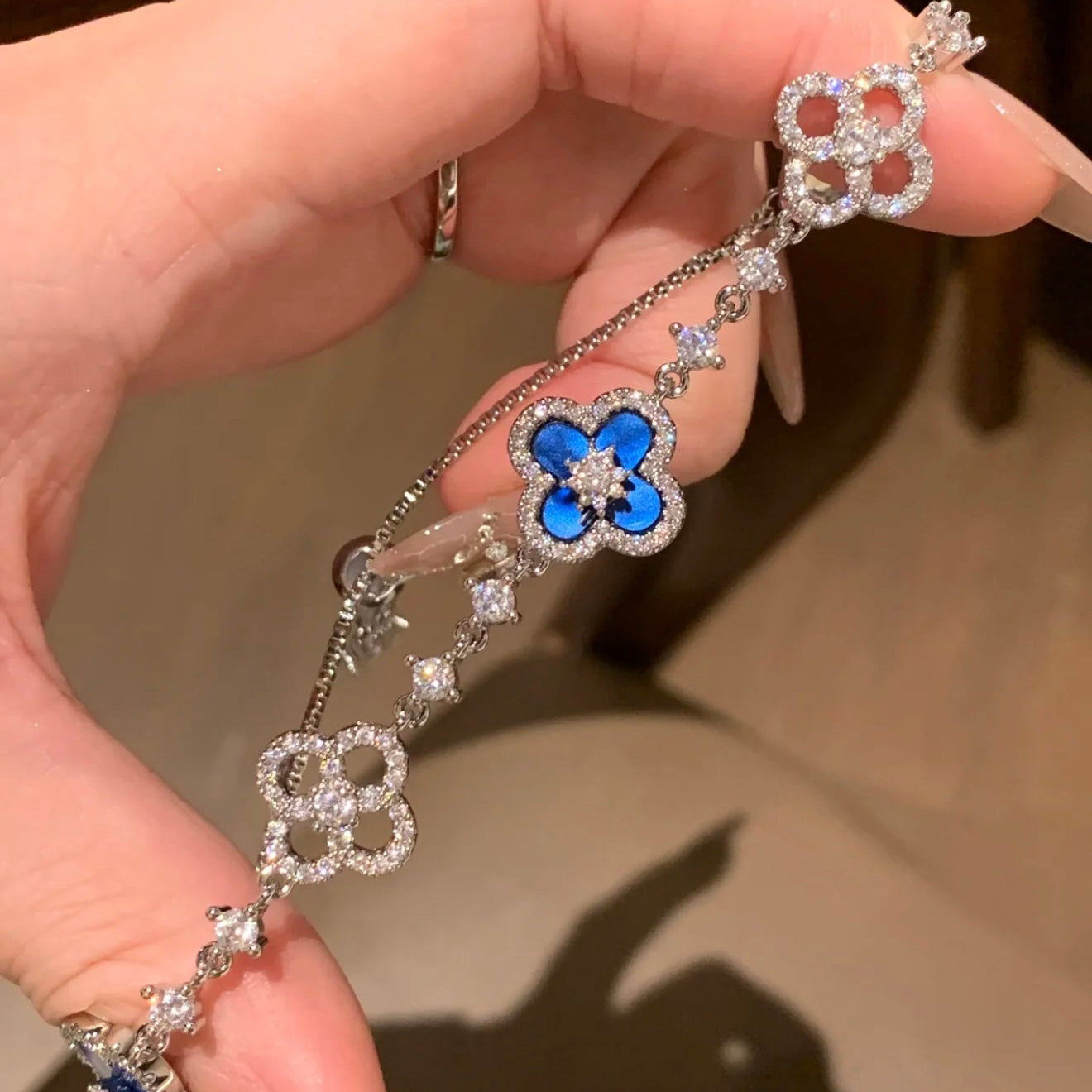 [Clover]CLOVER 5 MOTIF PINK BLUE RED WHITE BRACELET