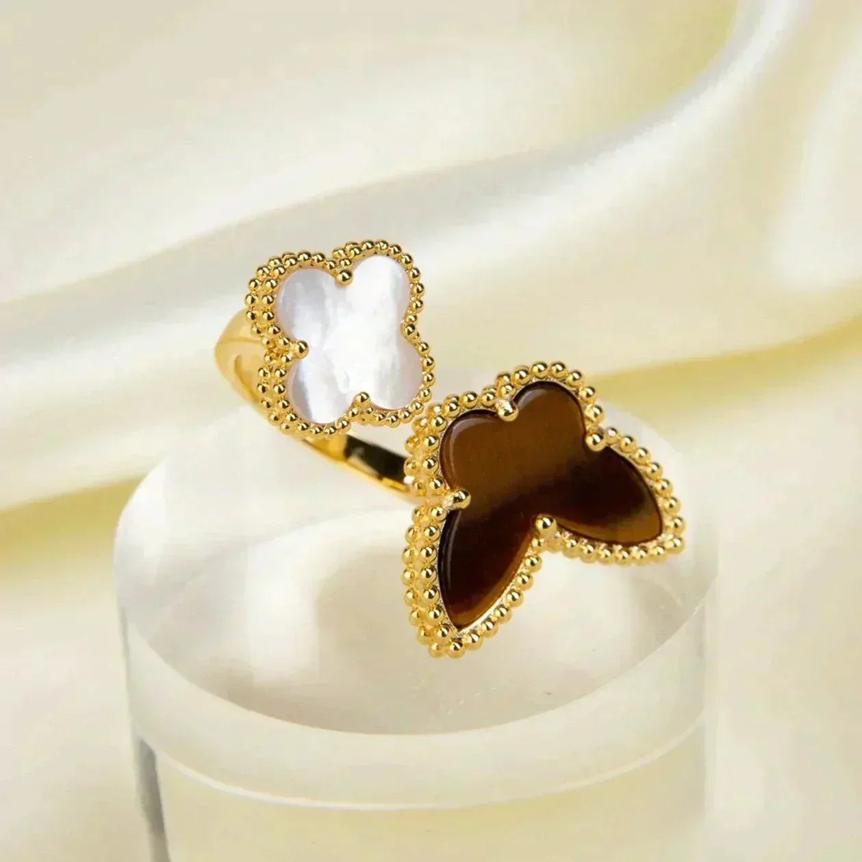 [Clover]LUCKY BETWEEN THE FINGER RING