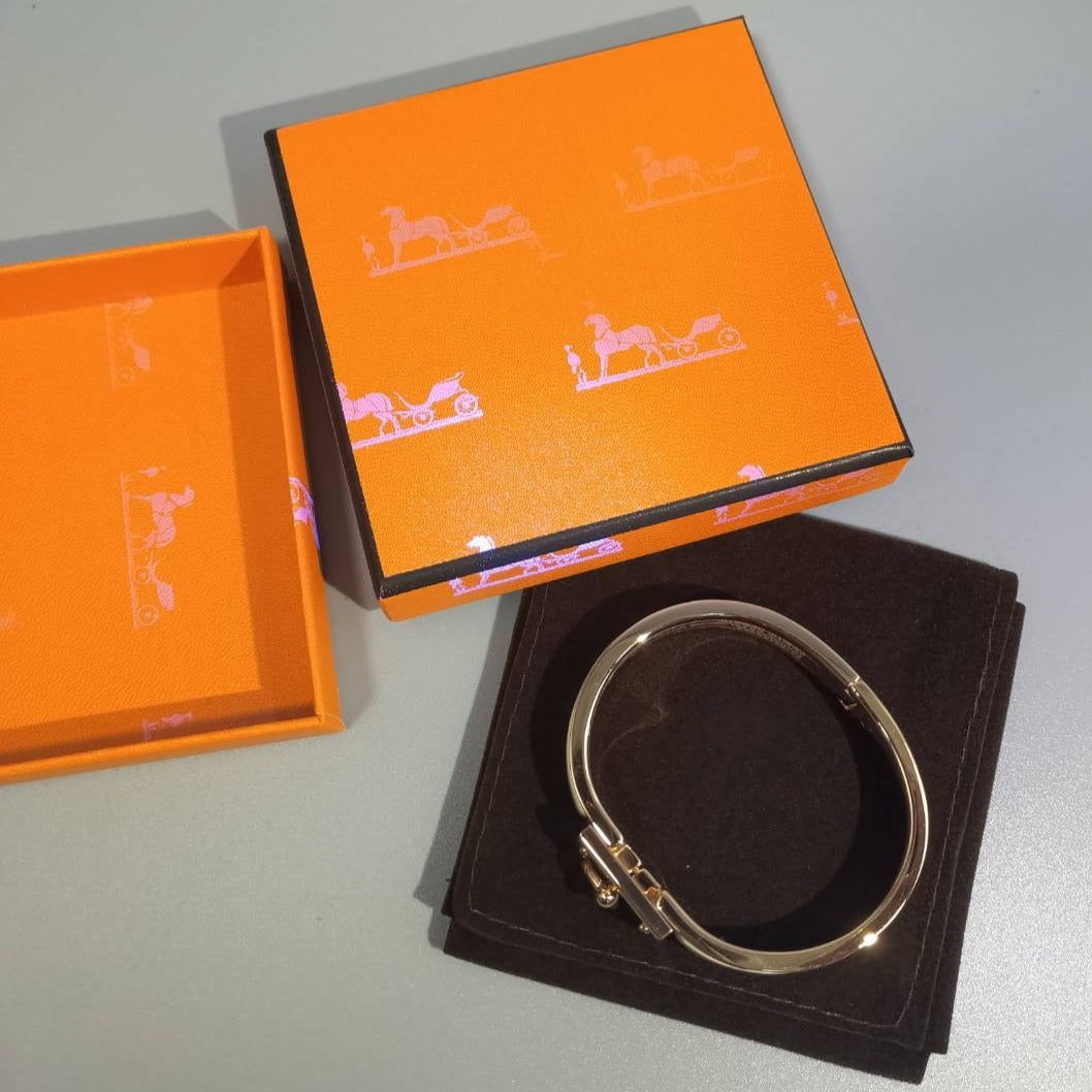 [Clover]H CLOUD BLUE BRACELET