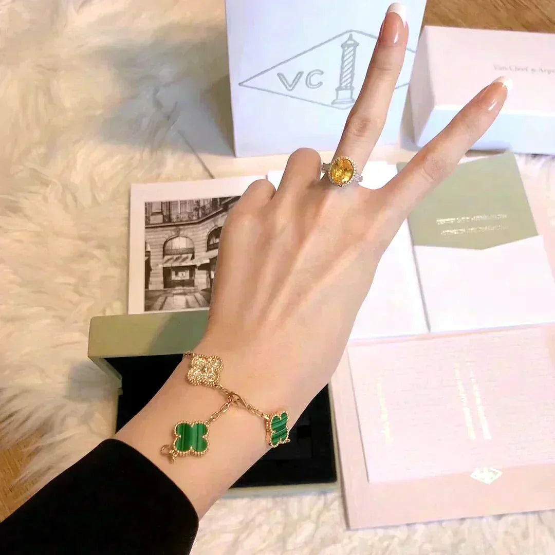 [Clover]CLOVER  5 MOTIF MALACHITE DIAMOND BRACELET