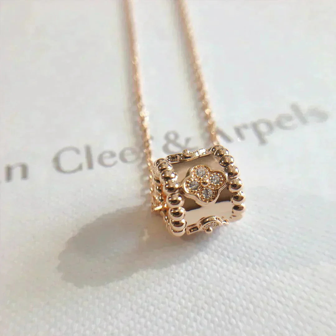 [Clover]PERLEE PEDANT NECKLACE GOLD / ROSE GOLD