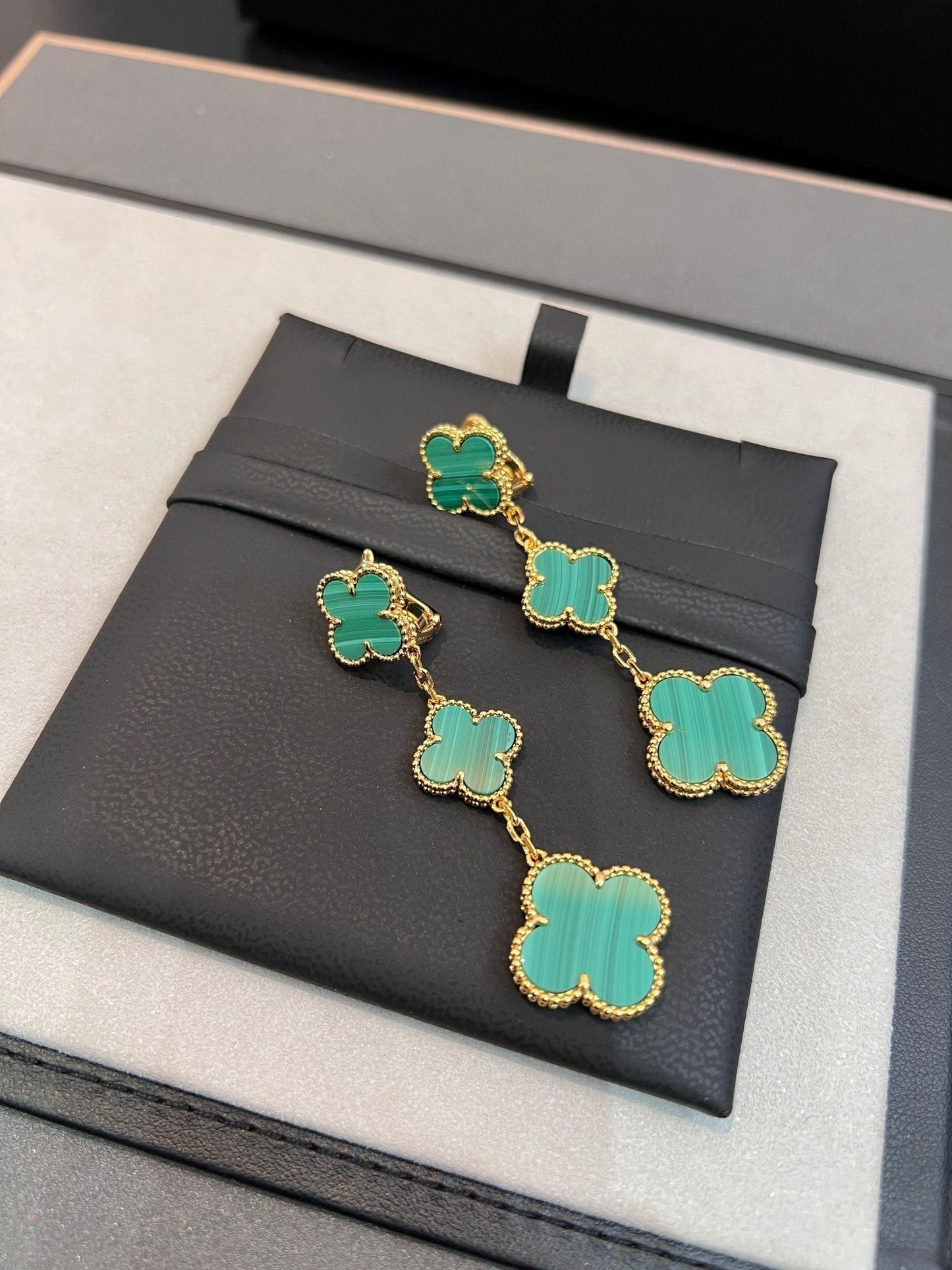 [Clover]CLOVER MALACHITE 3 MOTIFS GOLD