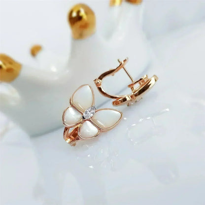 [Clover]BUTTERFLY MOP DIAMOND EARRINGS