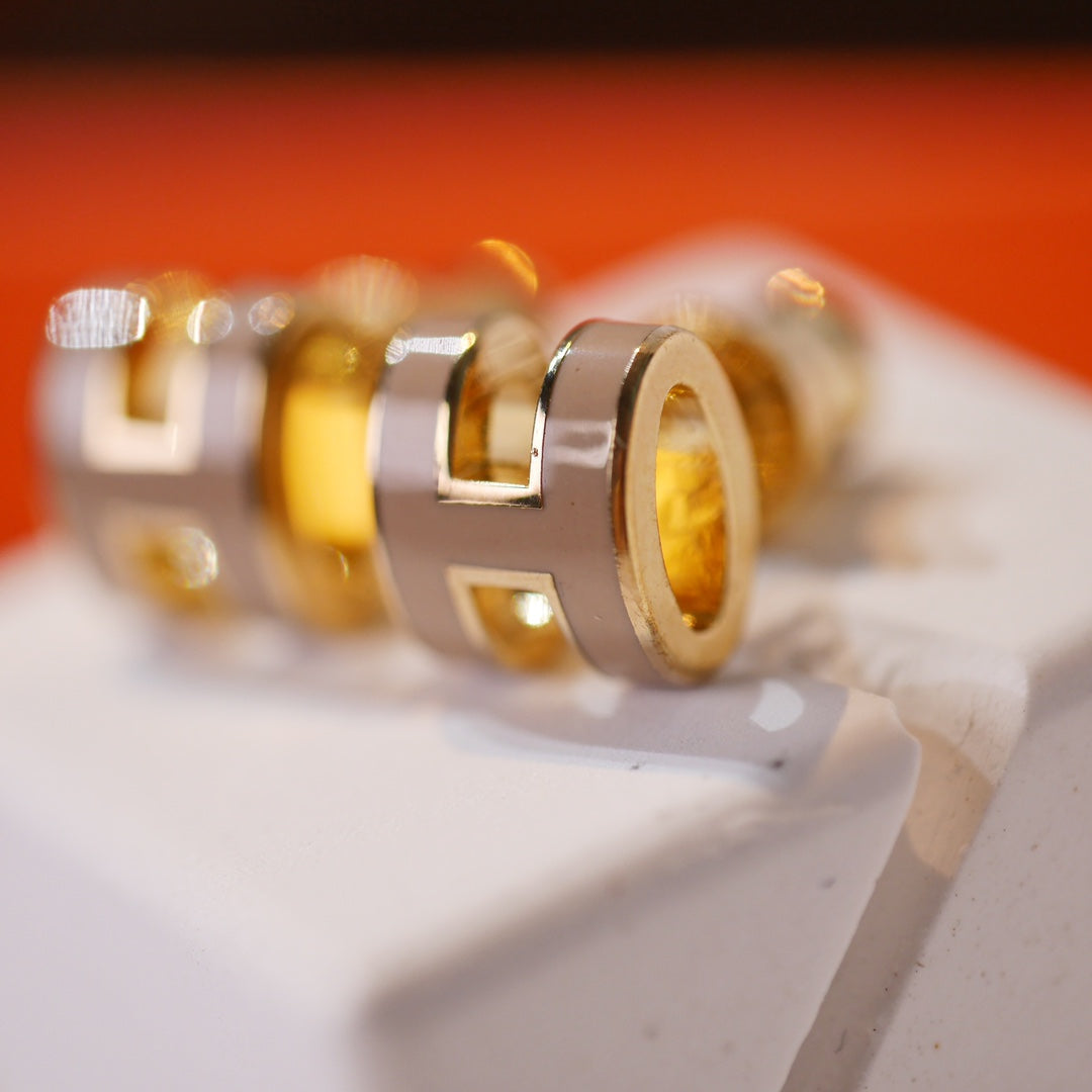 [Clover]MINI POP H GOLD EARRINGS GREY