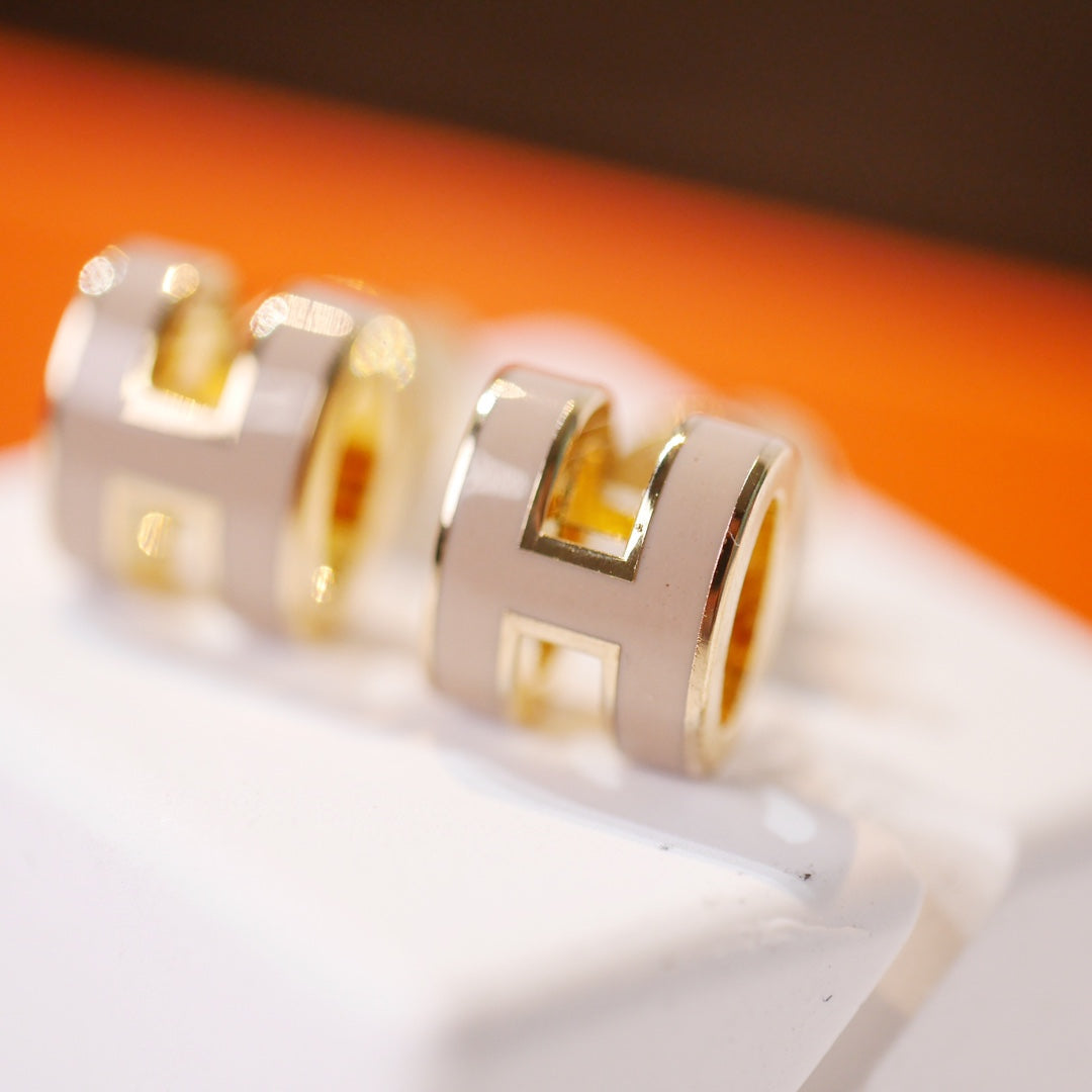 [Clover]MINI POP H GOLD EARRINGS GREY