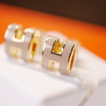 [Clover]MINI POP H GOLD EARRINGS GREY