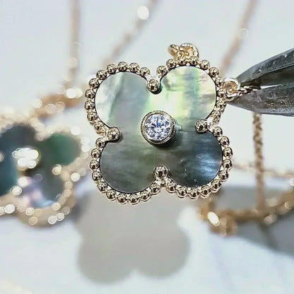 [Clover]CLOVER 15MM DIAMOND AND MOTHER-OF-GREY NECKLACE