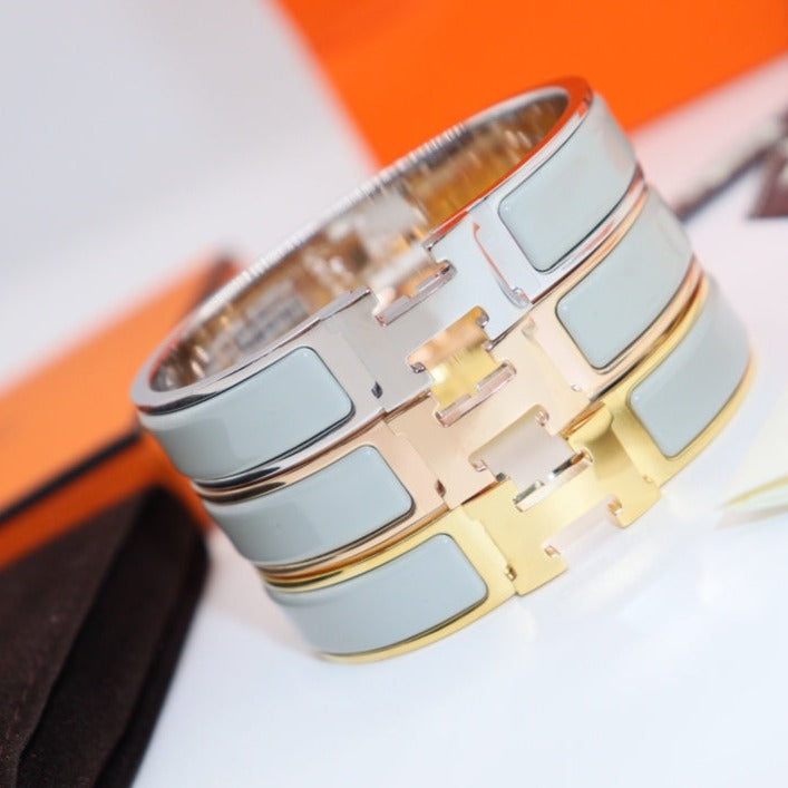 [Clover]H LIGHT BLUE BRACELET