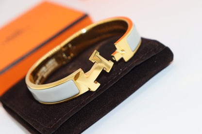 [Clover]H LIGHT BLUE BRACELET