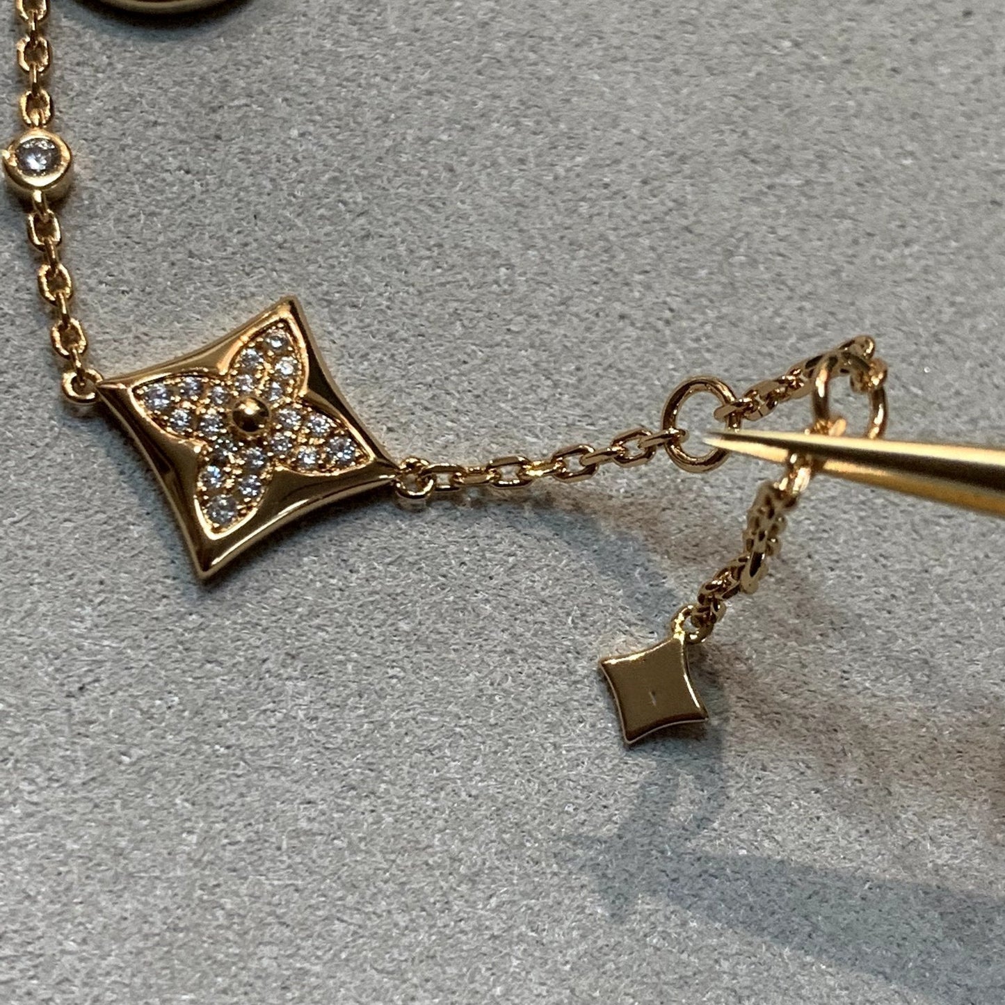 [Clover]STAR AND SUN 4 MOTIFS GOLD DIAMONDS BRACELET