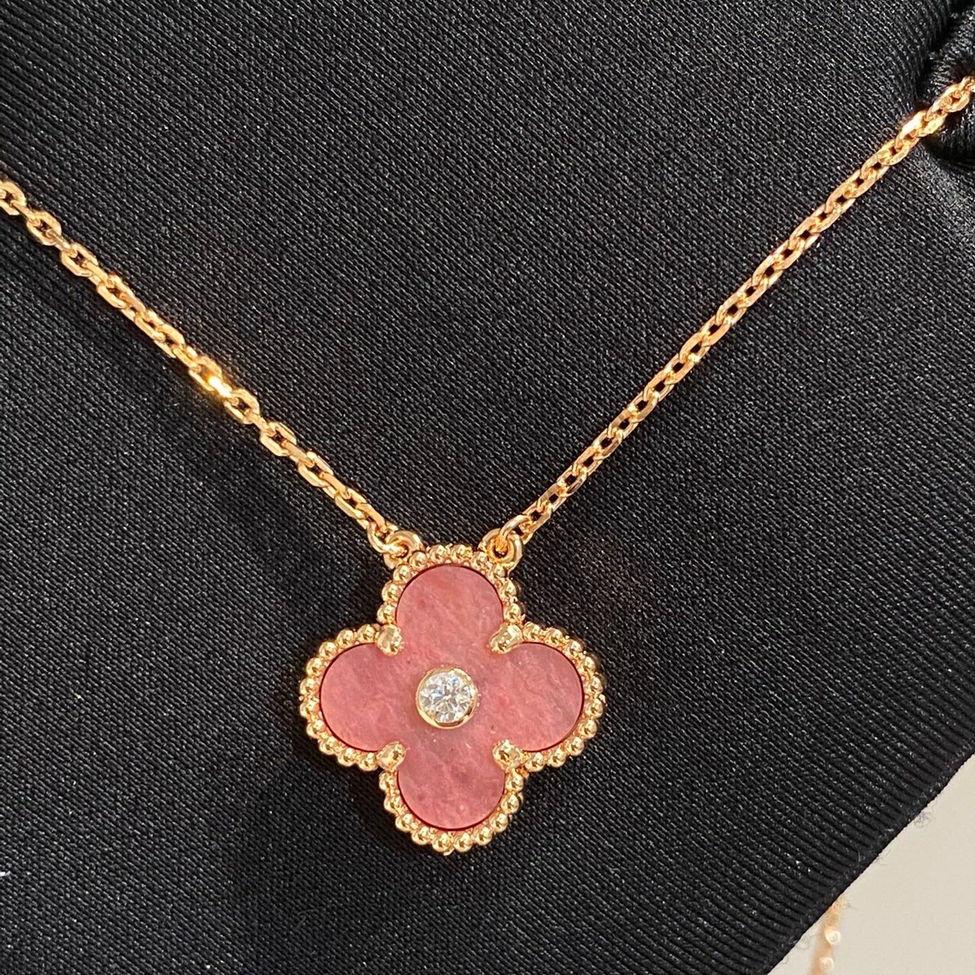 [Clover]CLOVER 15MM DIAMOND RHODONITE NECKLACE