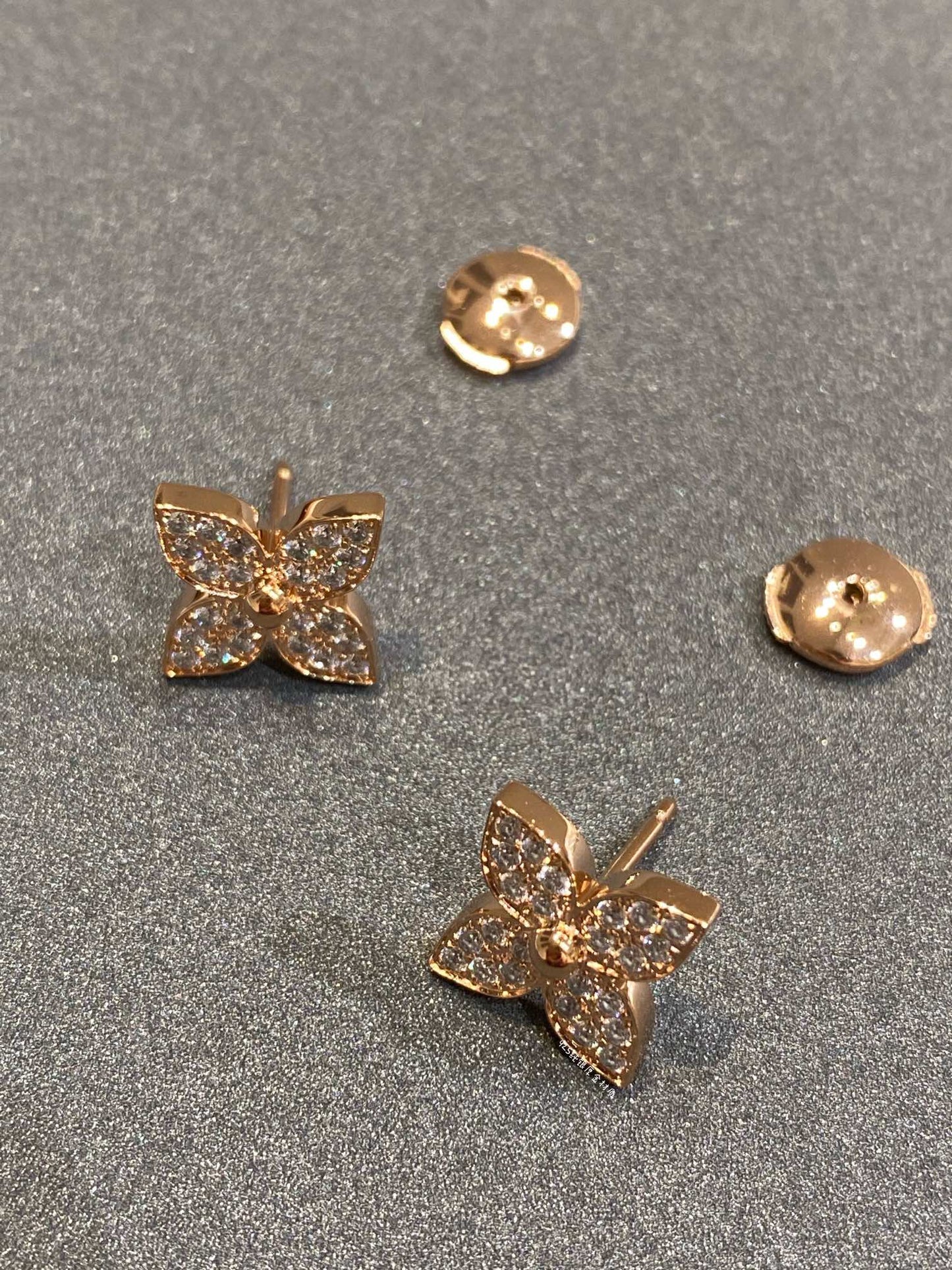 [Clover]STAR DIAMOND EARRINGS