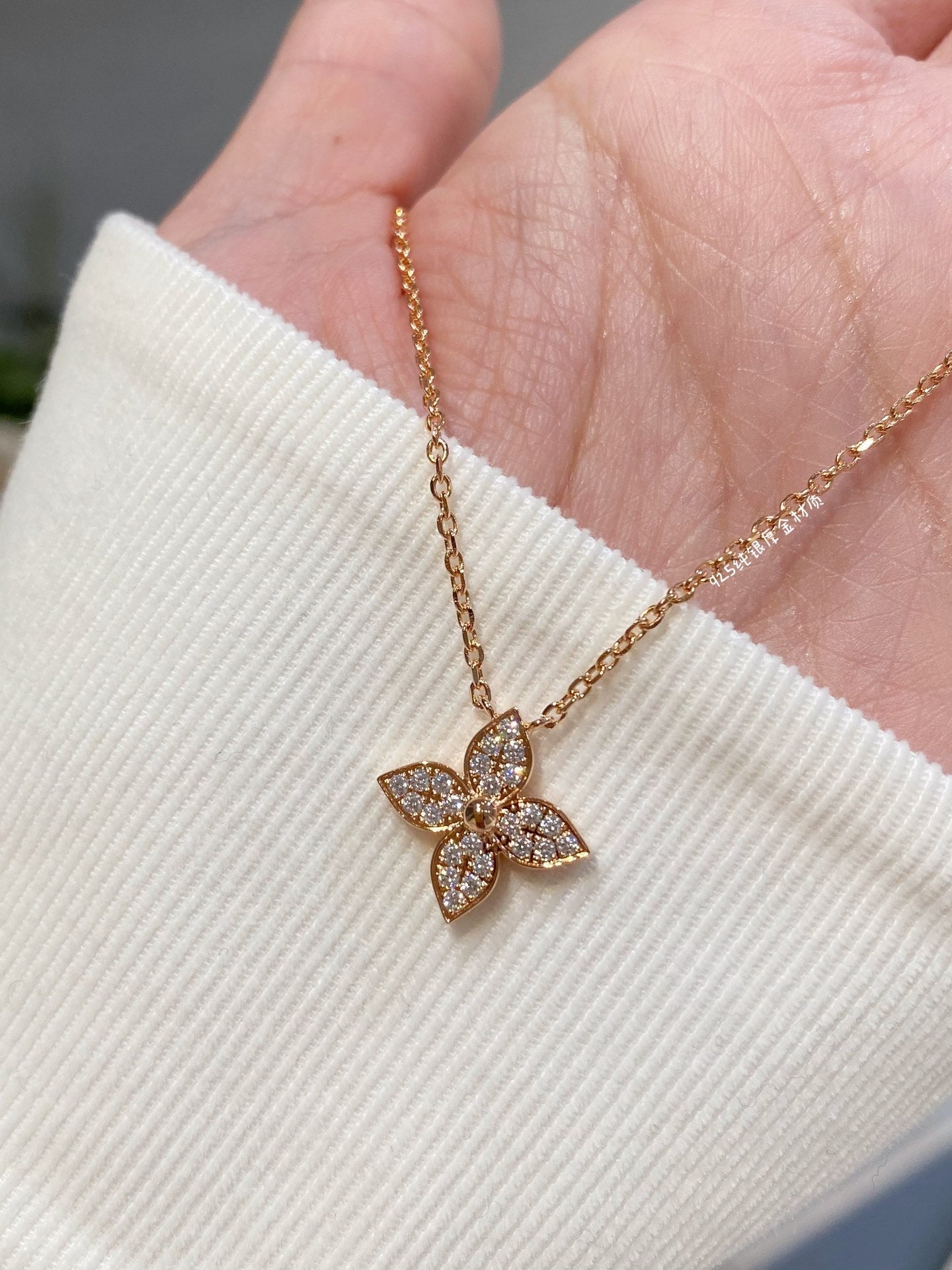 [Clover]STAR DIAMOND NECKALCE