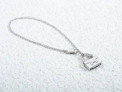 [Clover]AMULETTE PEDANT SILVER NECKLACE