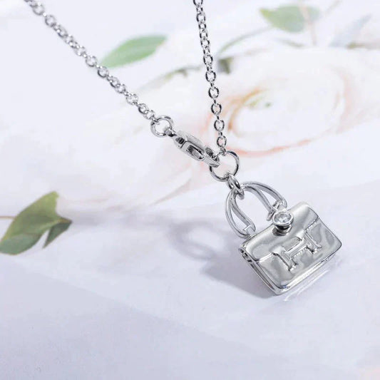 [Clover]AMULETTE PEDANT SILVER NECKLACE