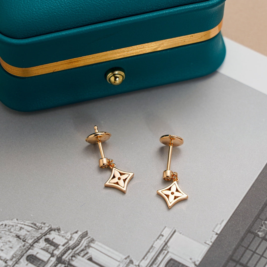[Clover]STAR EARRINGS GOLD