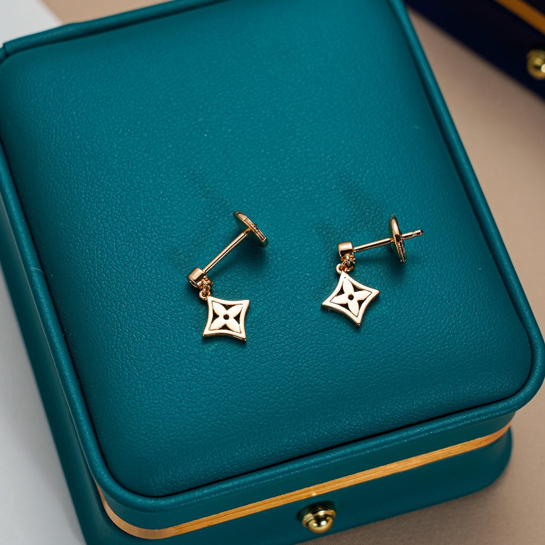 [Clover]STAR EARRINGS GOLD