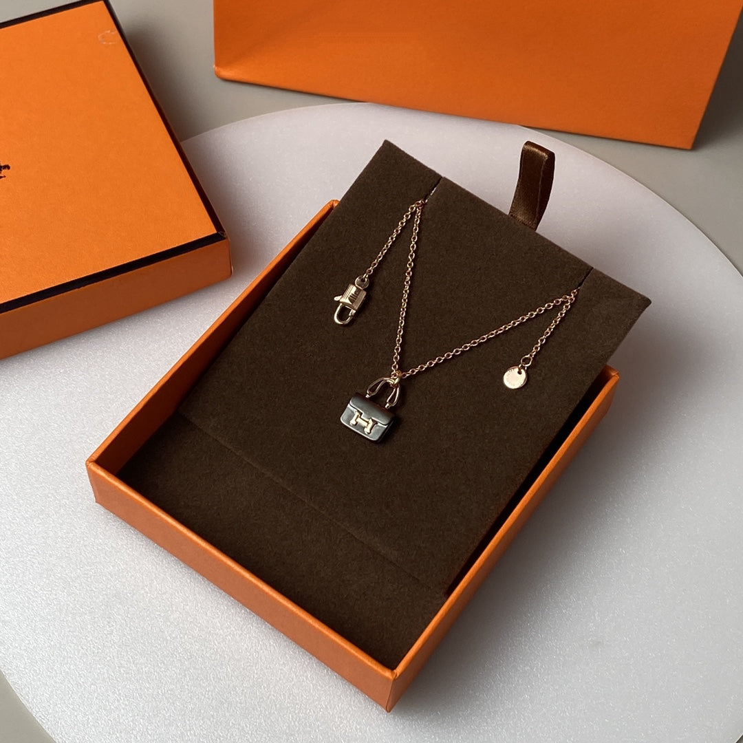 [Clover]CONSTANCE BLACK PEDANT PINK GOLD NECKLACE