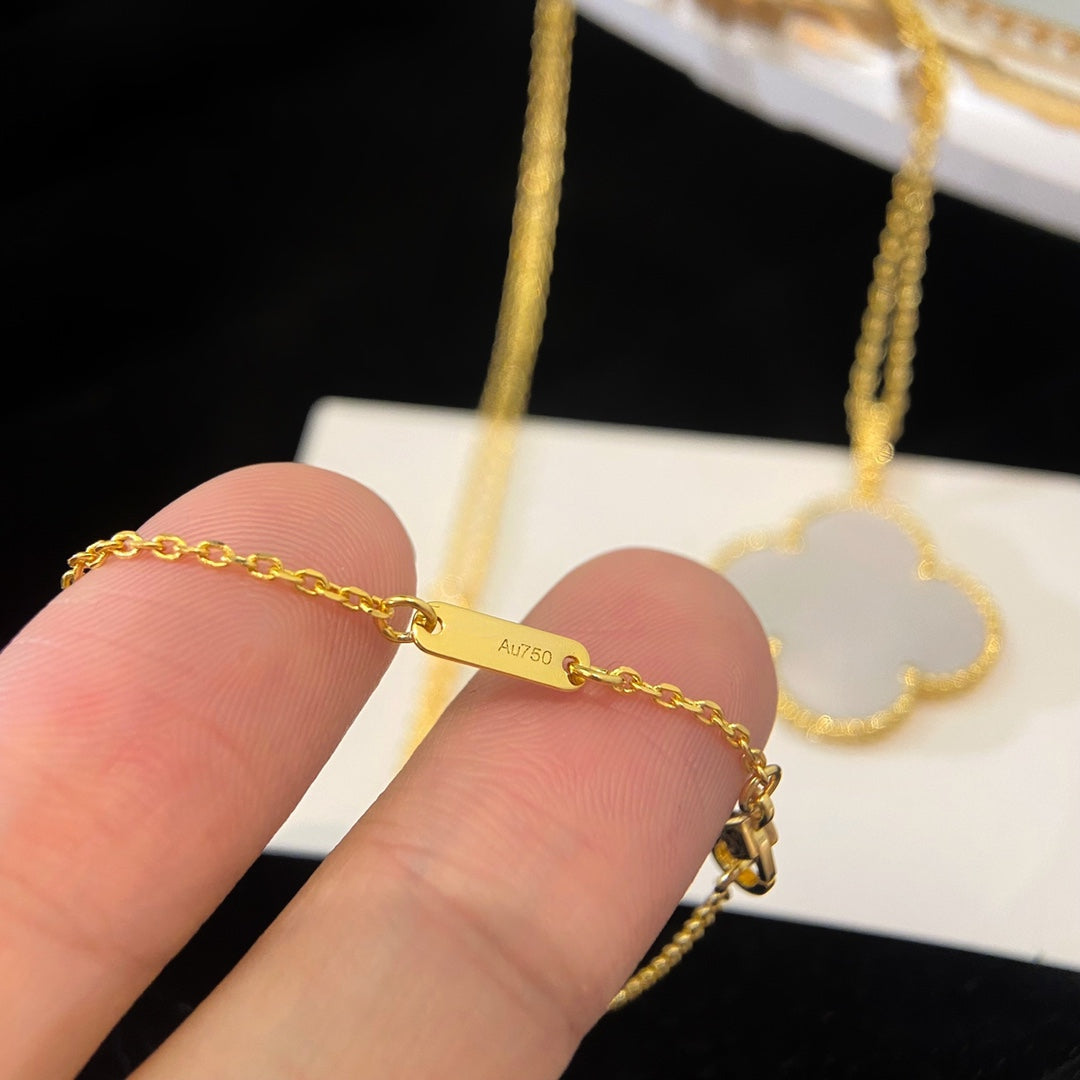 [Clover]CLOVER 25MM MOP LARGE PENDANT NECKLACE