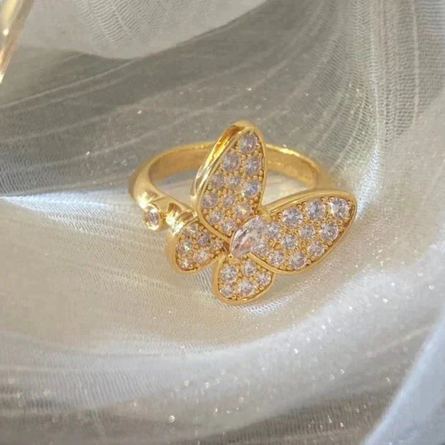 [Clover]BUTTERFLY DIAMOND RING