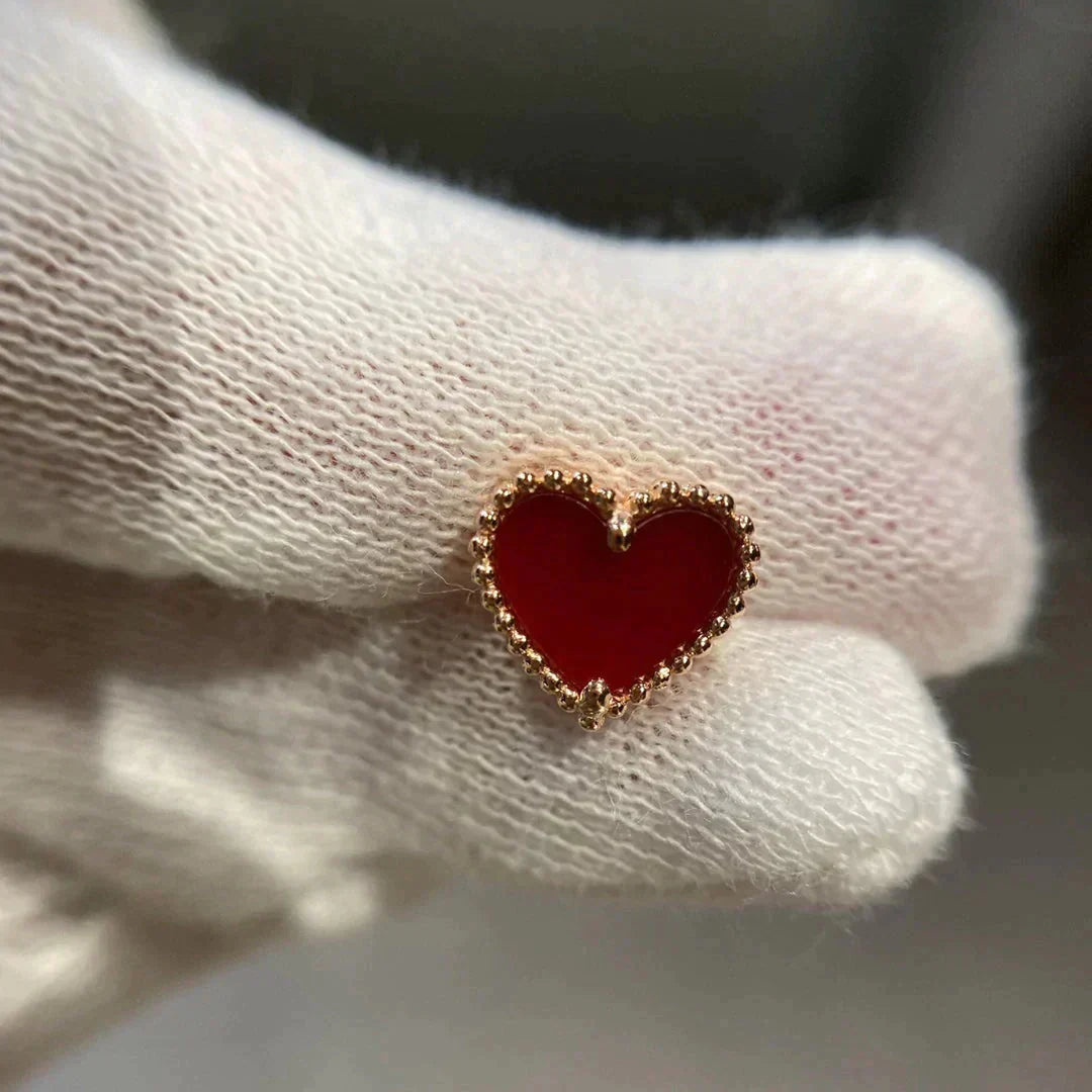 [Clover]HEART CARNELIAN STUD EARRINGS