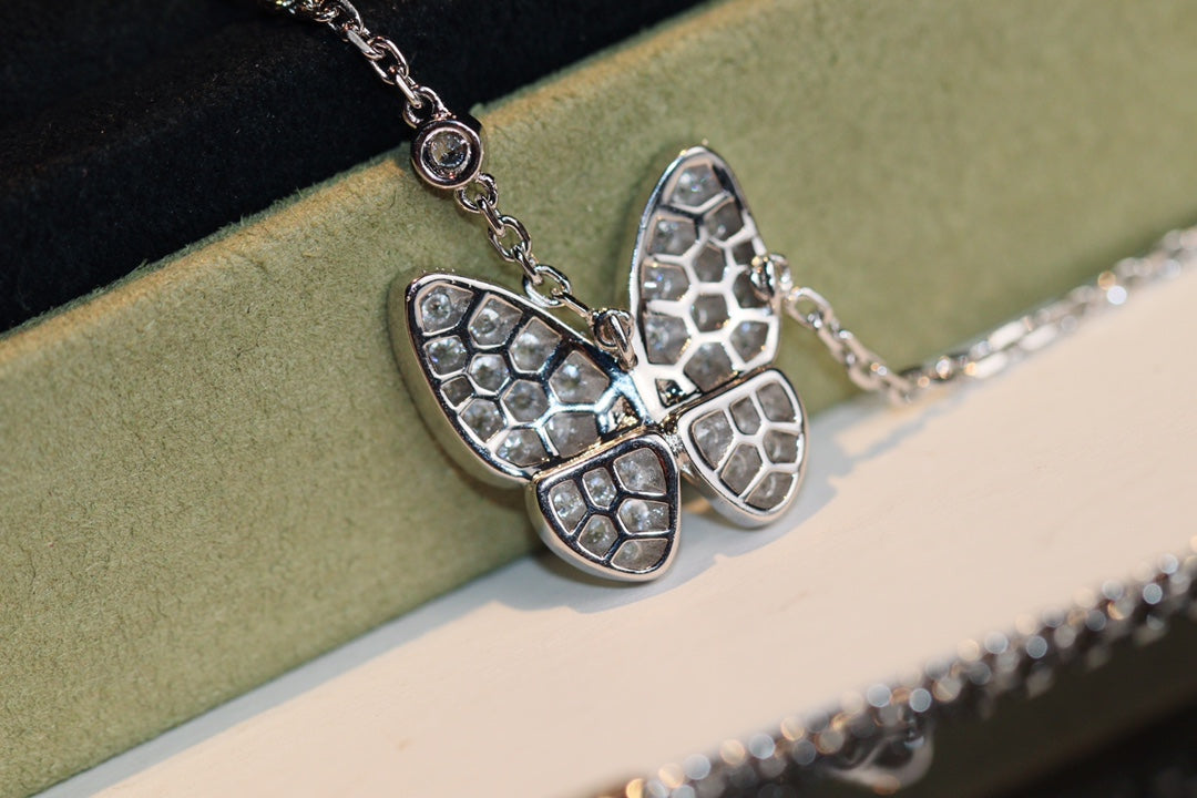 [Clover]BUTTERFLY DIAMOND NECKLACE