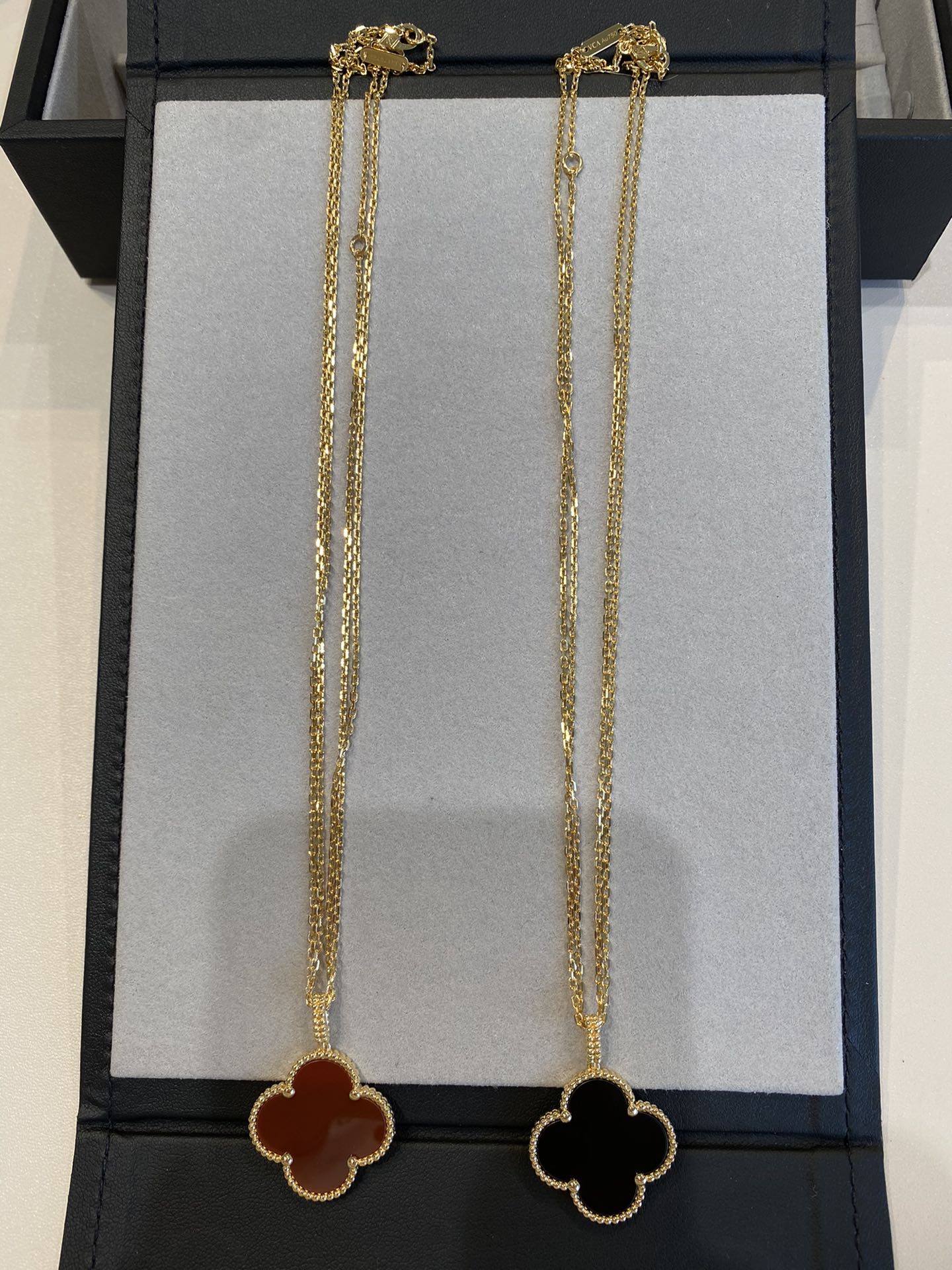 [Clover]CLOVER 25MM NECKLACE GOLD CARNELIAN