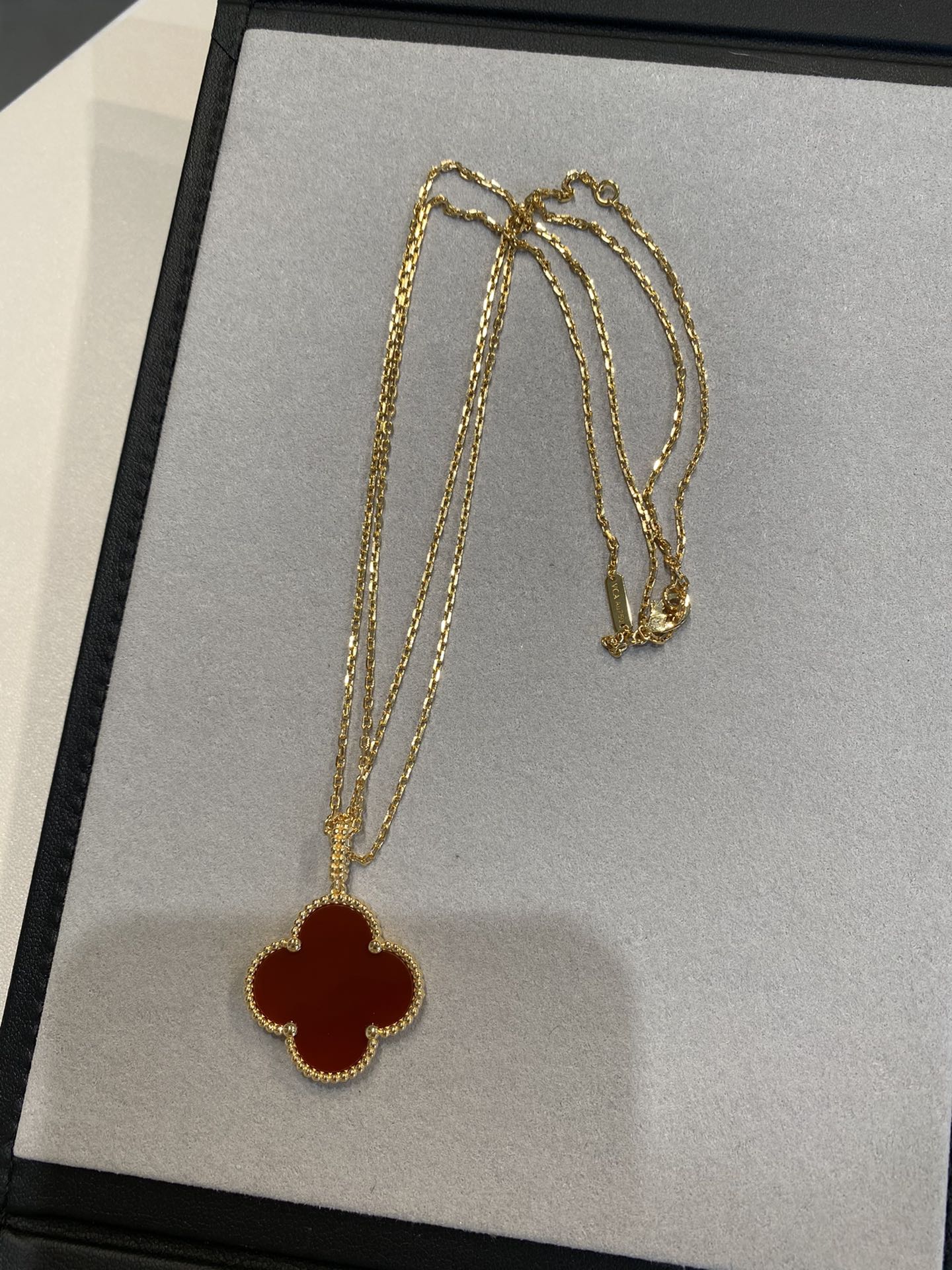 [Clover]CLOVER 25MM NECKLACE GOLD CARNELIAN