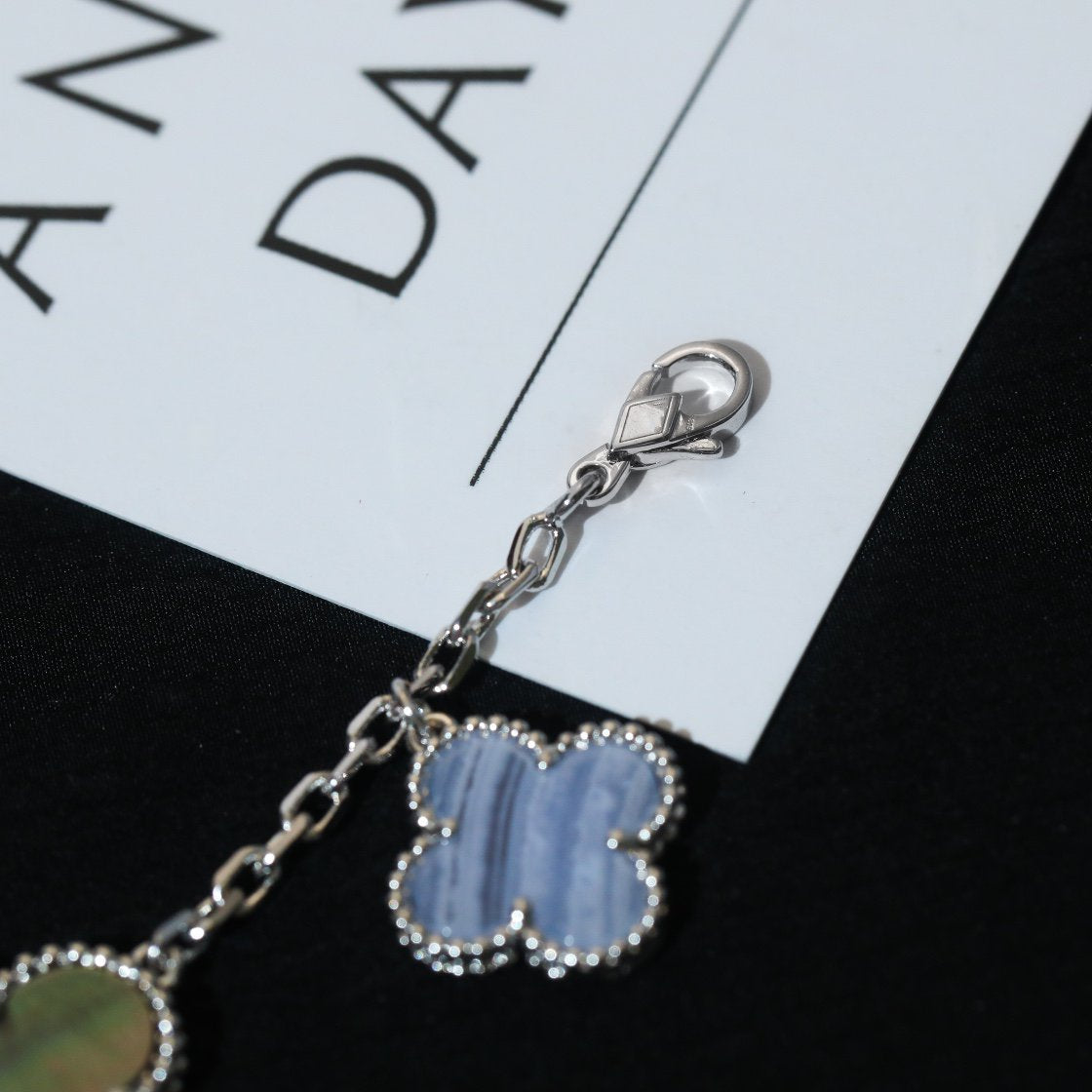 [Clover]CLOVER BRACELET 5 MOTIFS MOP CHALCEDONY SILVER