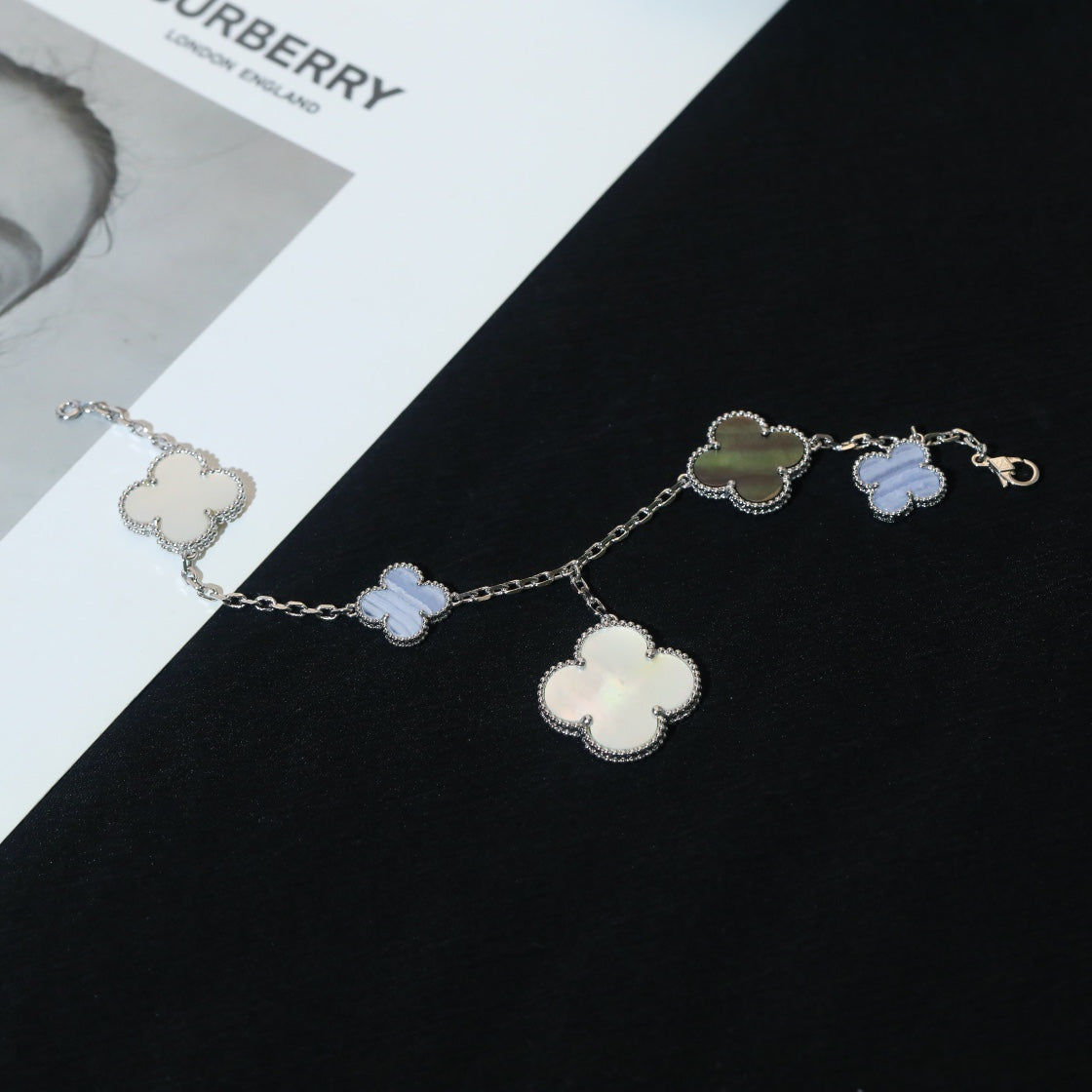 [Clover]CLOVER BRACELET 5 MOTIFS MOP CHALCEDONY SILVER