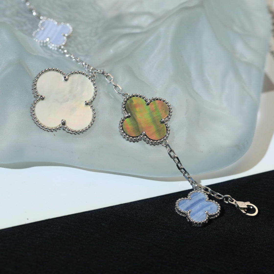 [Clover]CLOVER BRACELET 5 MOTIFS MOP CHALCEDONY SILVER