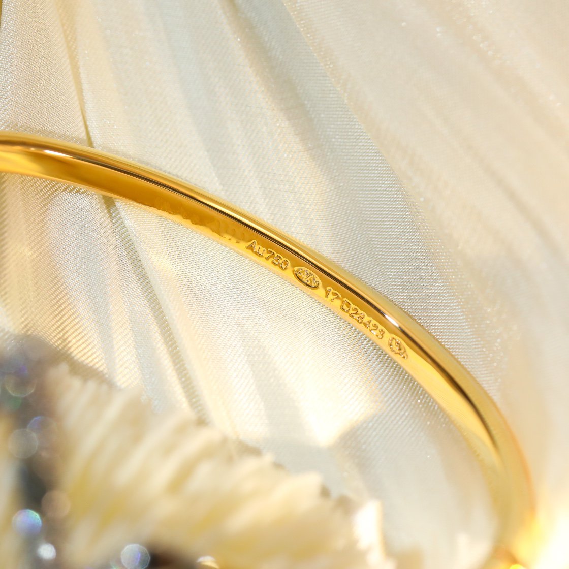 [Clover]VOLTE UPSITE DOWN GOLD DIAMOND BRACELET