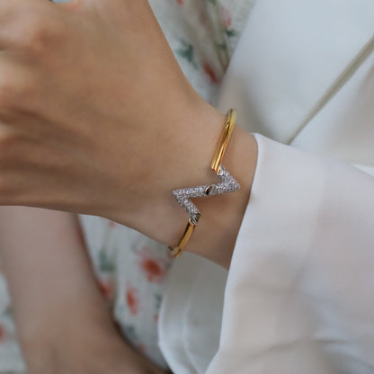 [Clover]VOLTE UPSITE DOWN GOLD DIAMOND BRACELET