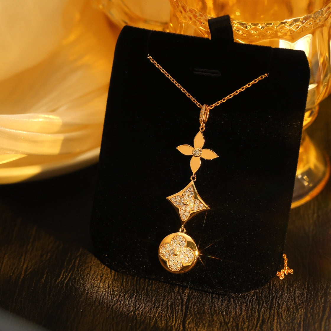 [Clover]STAR AND SUN DIAMOND PINK GOLD NECKLACE