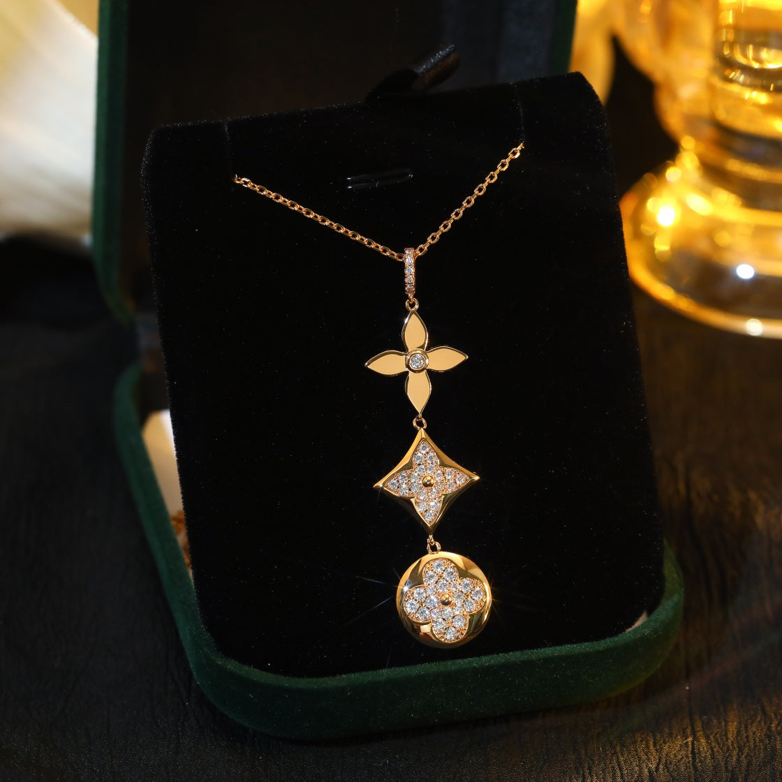 [Clover]STAR AND SUN DIAMOND PINK GOLD NECKLACE