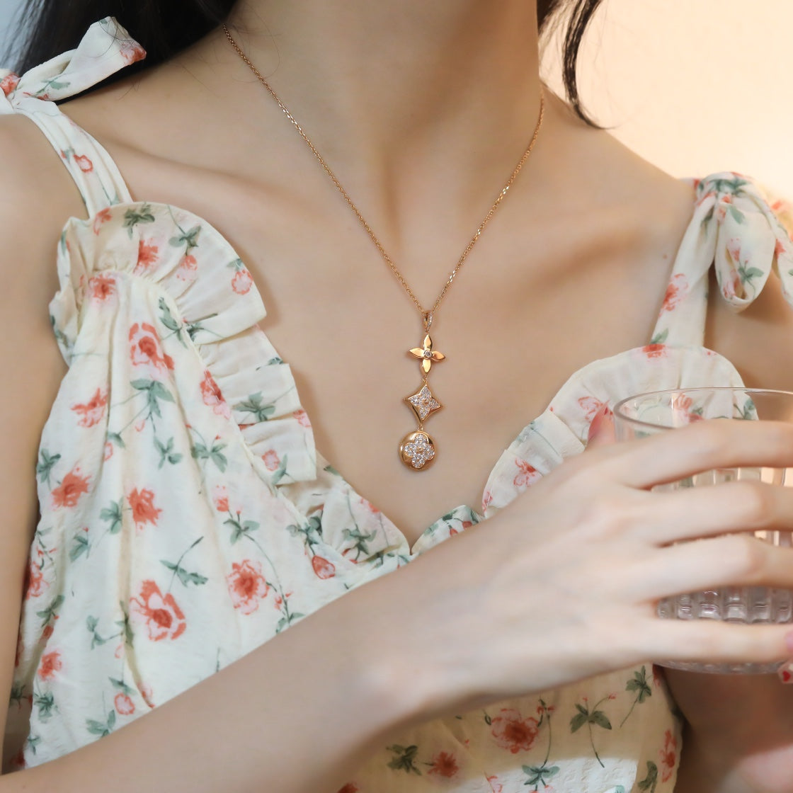[Clover]STAR AND SUN DIAMOND PINK GOLD NECKLACE
