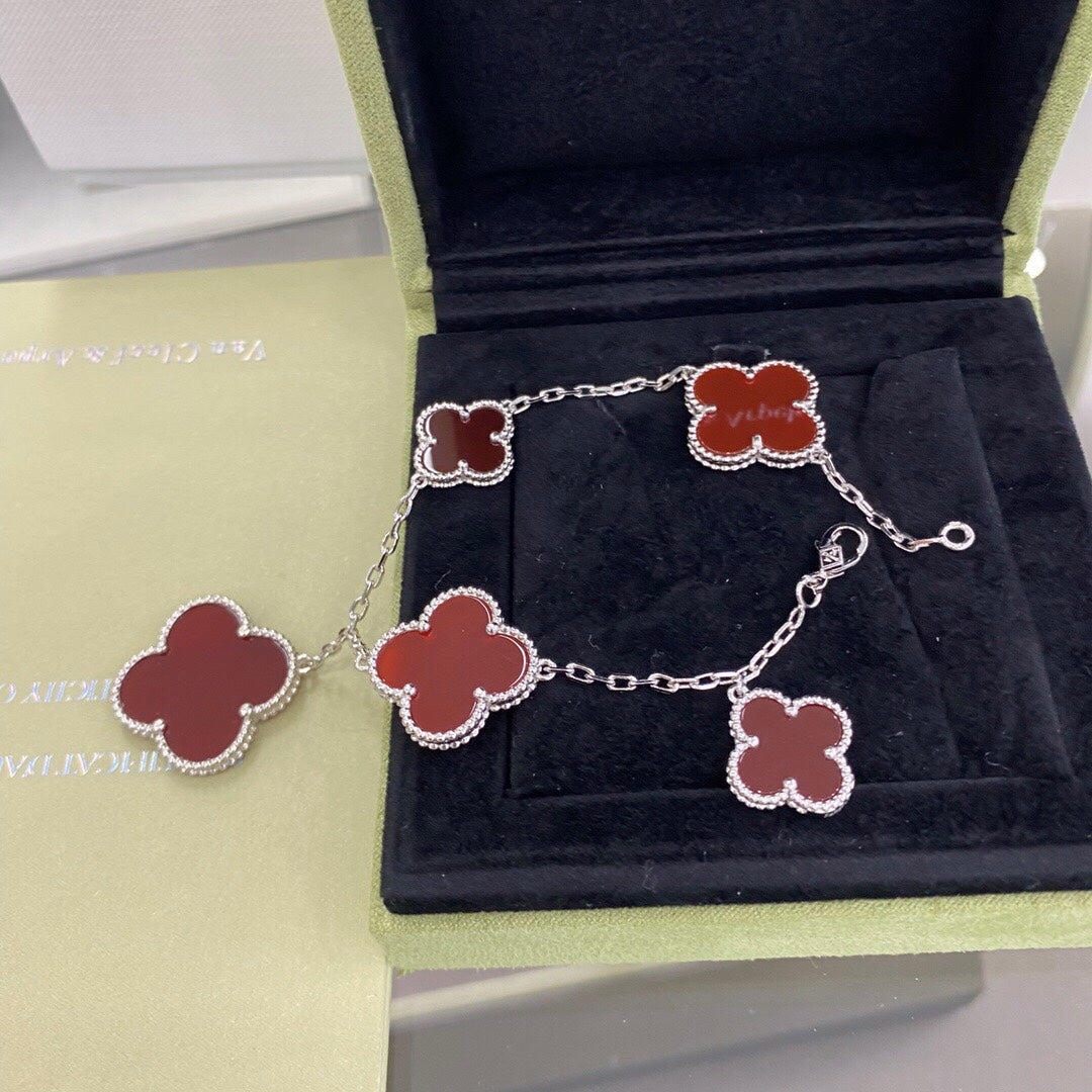 [Clover]CLOVER 5 MOTIFS SIVLER CARNELIAN BRACELET