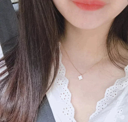 [Clover]CLOVER MINI 9.5MM WHITE MOTHER-OF-PEARL NECKLACE
