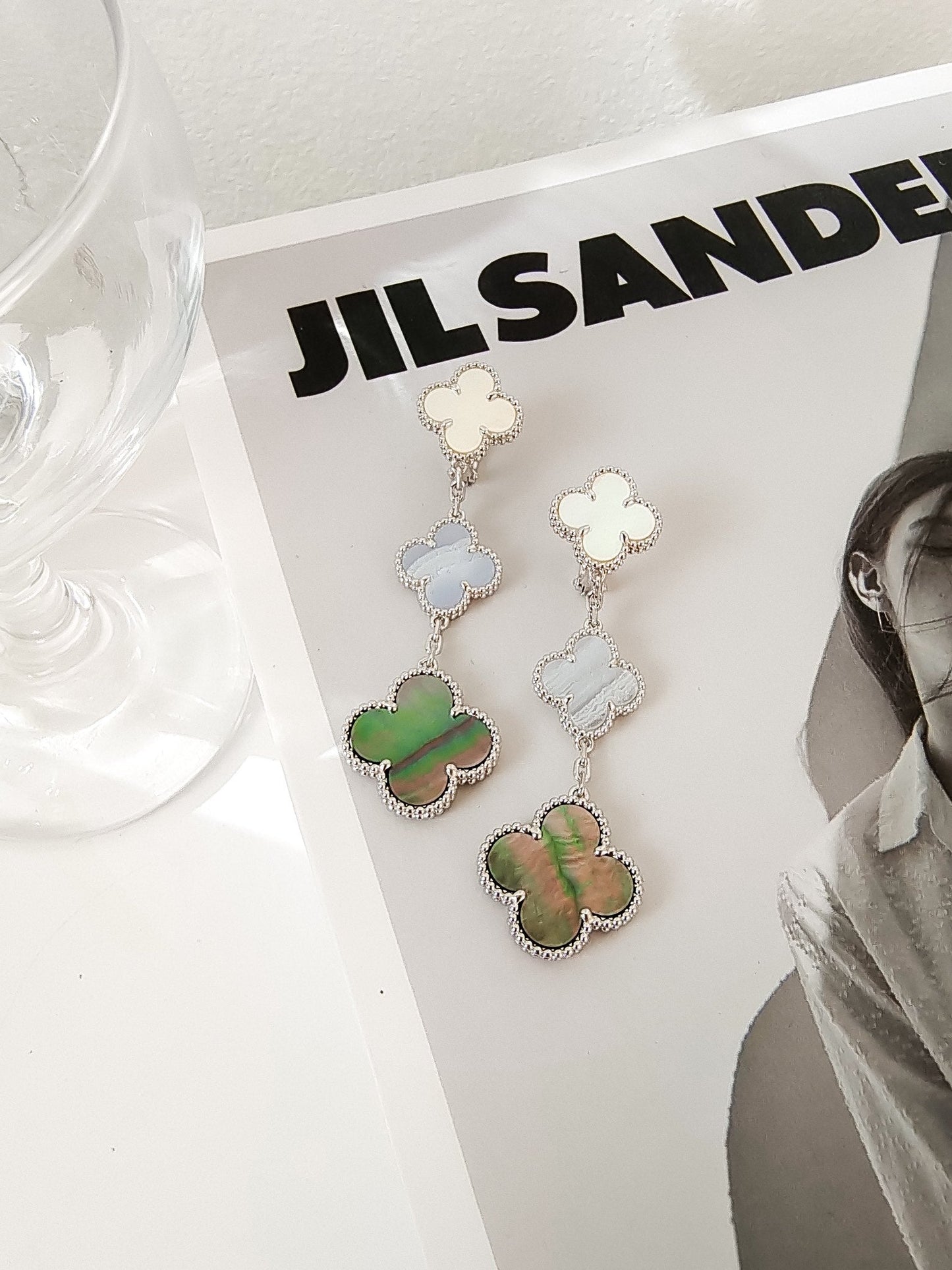 [Clover]CLOVER 3 MOTIFS CHALCEDONY DARK MOP SILVER EARRINGS