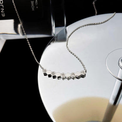 [Clover]BEE MY LOVE DIAMOND NECKLACE