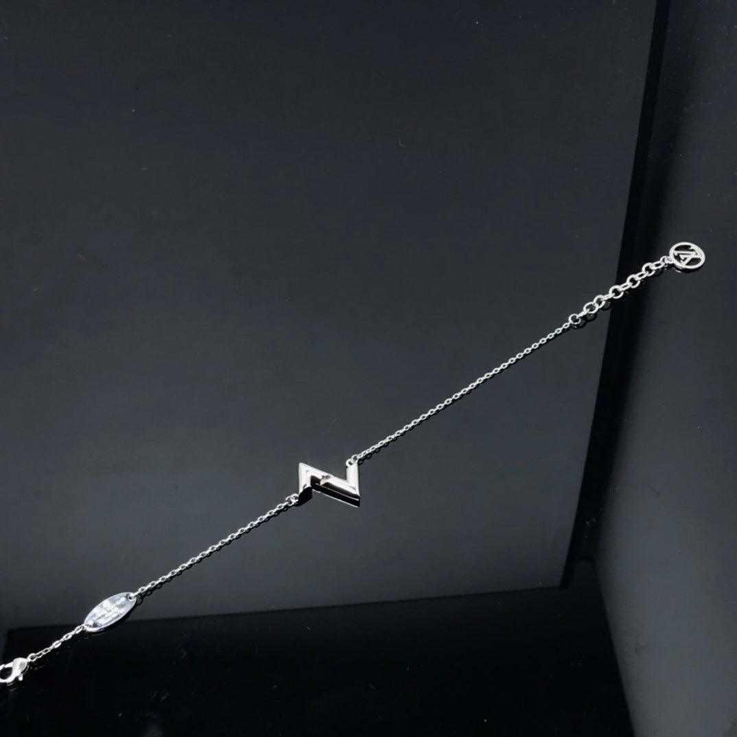 [Clover]VOLT LV LOGO BRACELET