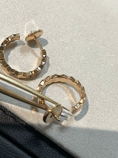 [Clover]Hollow Design Four-Leaf Clover Flower Shape Ring