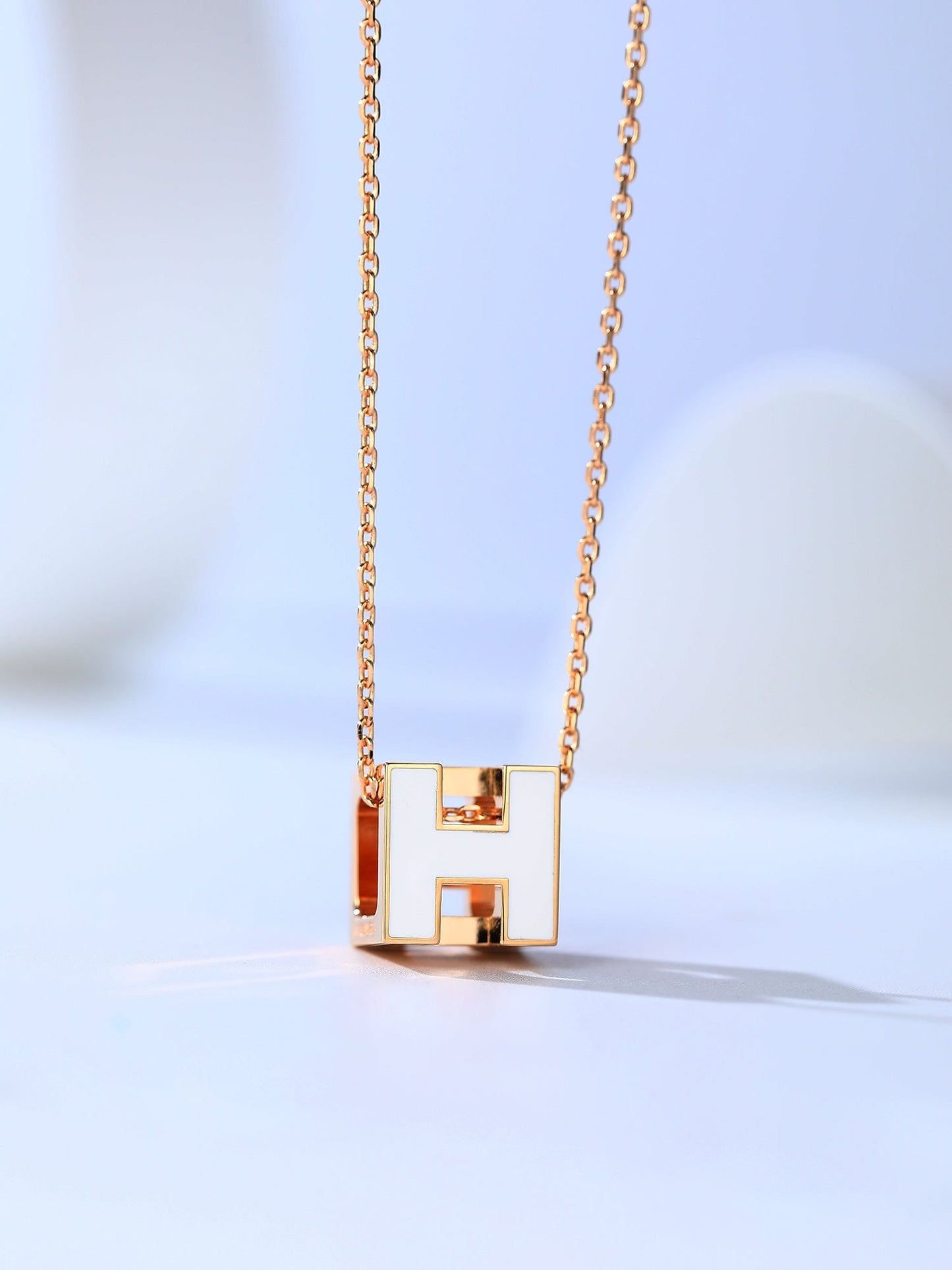 [Clover]H CAGE PINK GOLD NECKLACE