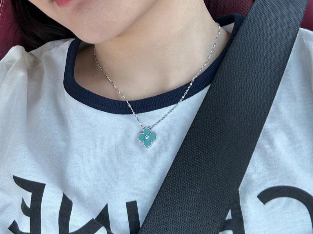 [Clover]CLOVER 1 DIAMOND LIGHT BLUE SILVER NECKLACE