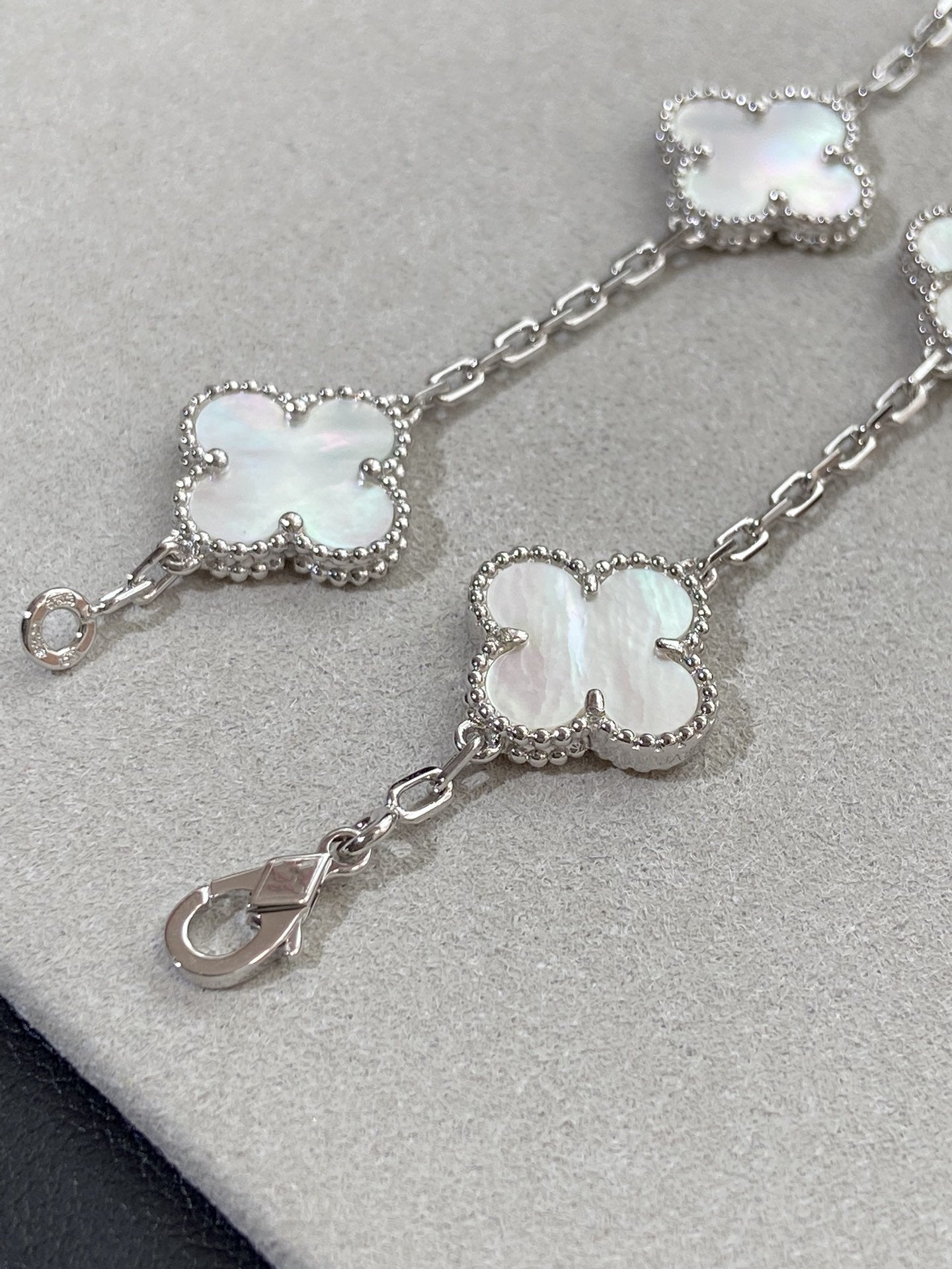 [Clover]CLOVER SILVER MOP 5 MOTIF BRACELET
