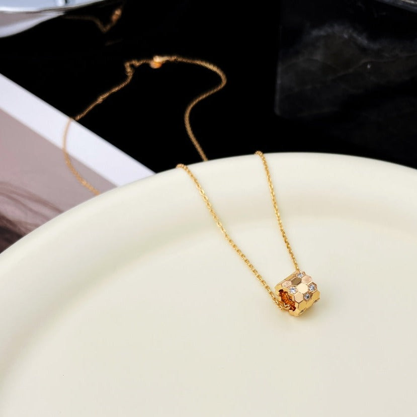 [Clover]BEE MINI PEDANT DIAMOND NECKLACE