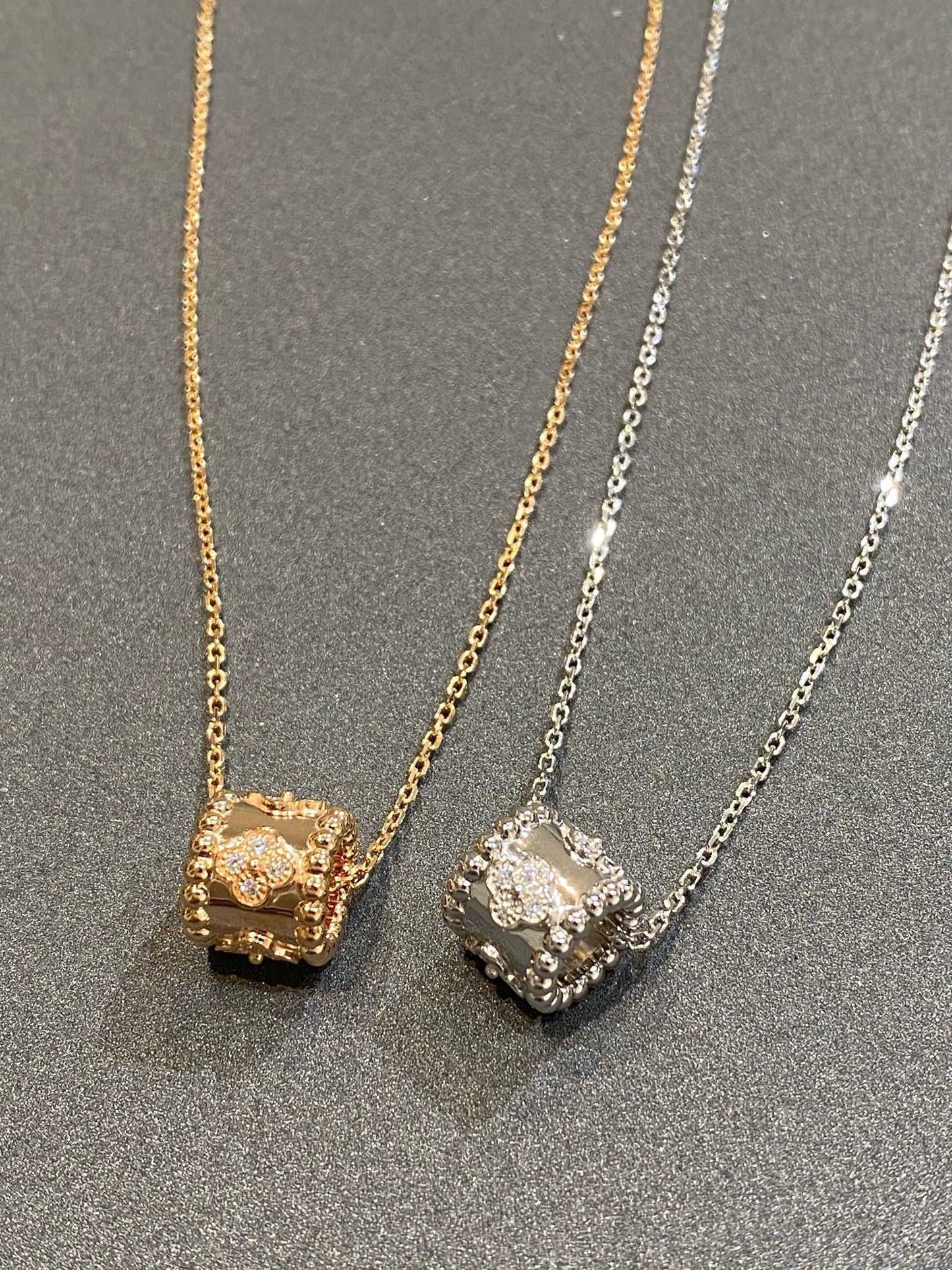 [Clover]PERLEE PEDANT SIVLER DIAMOND NECKLACE
