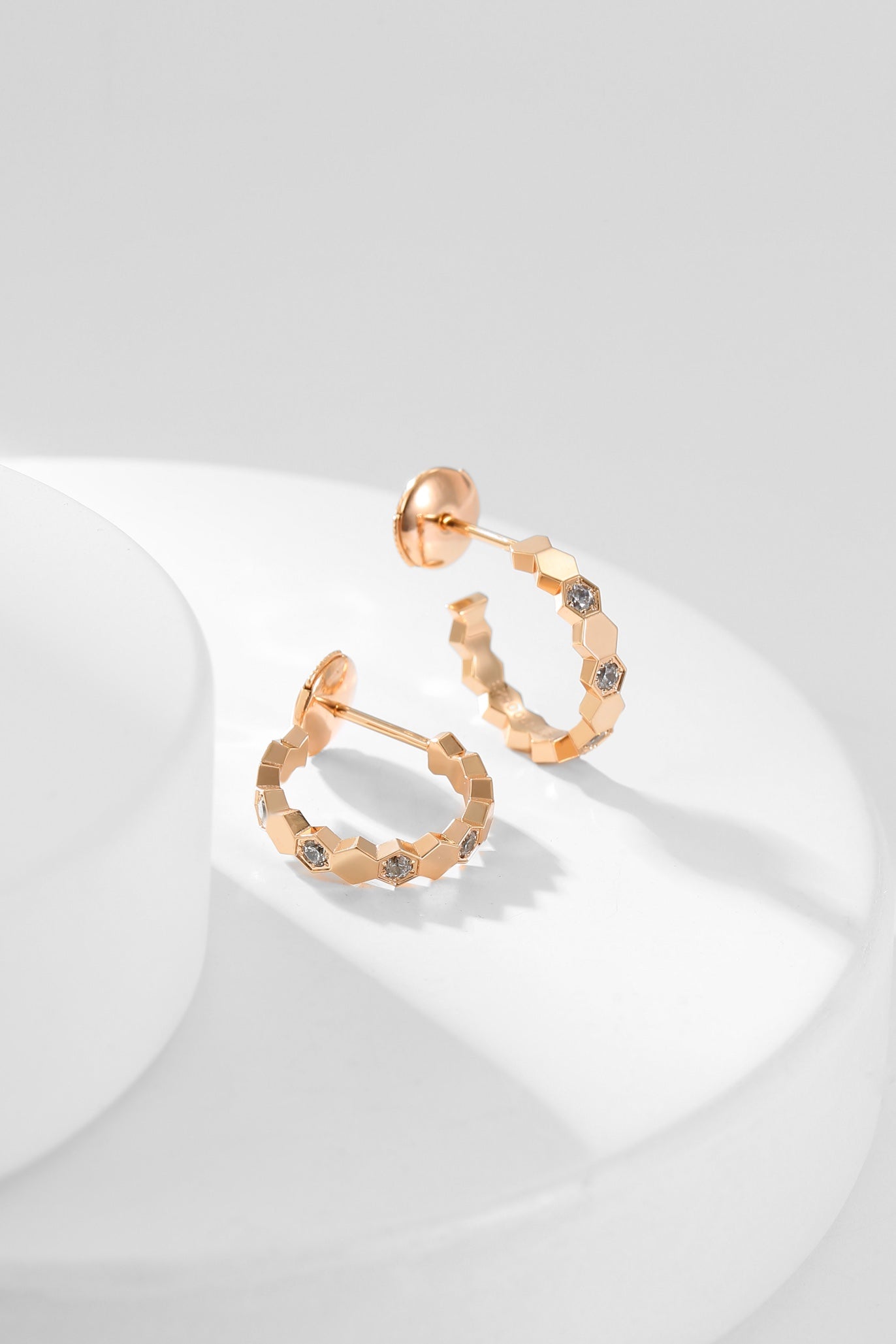 [Clover]BEE LOVE DIAMOND HOOP EARRINGS